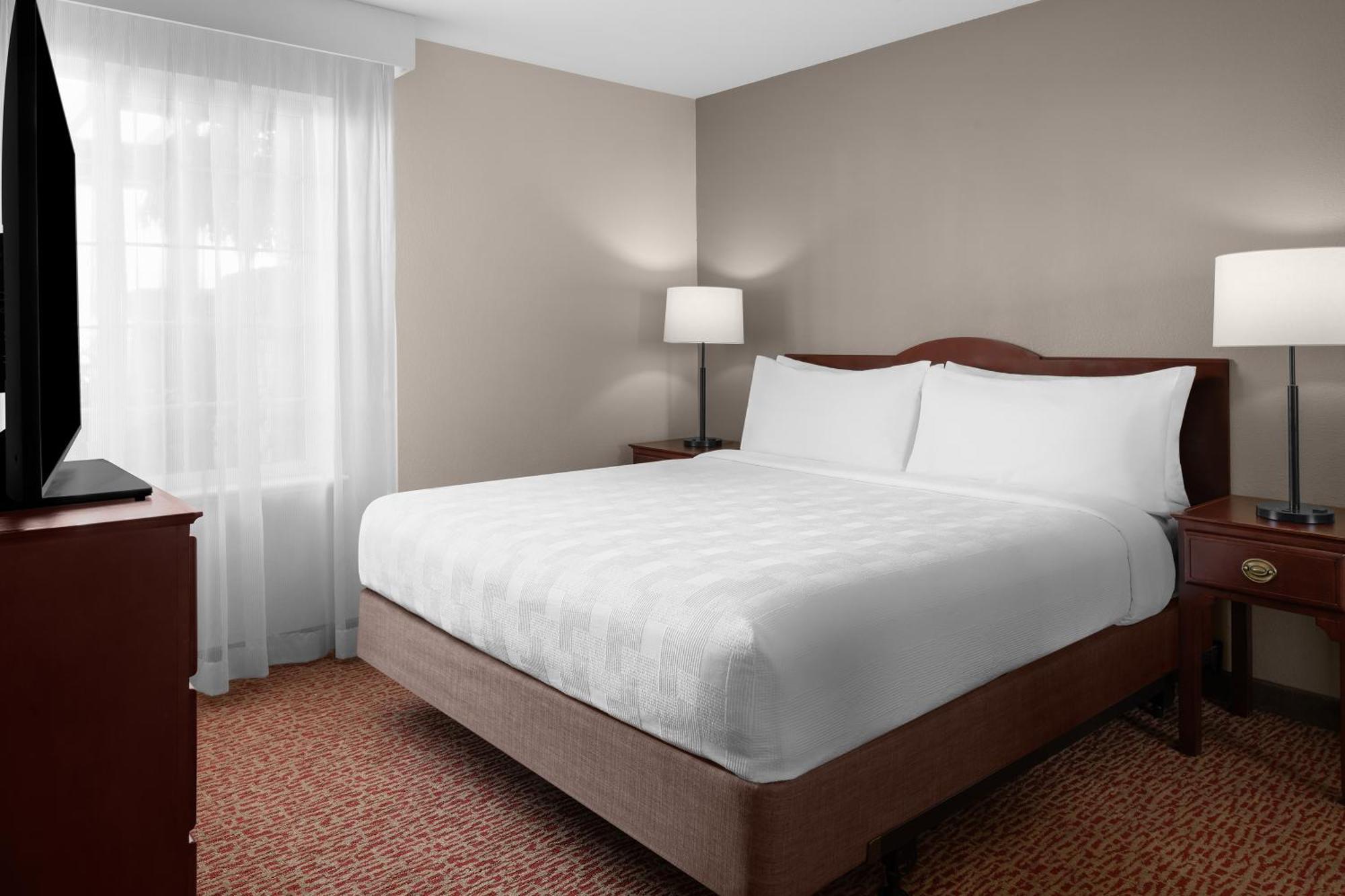 Hotel Larkspur Landing Extended 3*