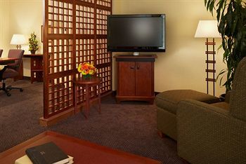 Larkspur Landing Extended Sacramento